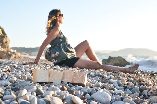 1 Hour Private Photoshoot in Rhodes - How to get natural poses fast, even if you hate cameras