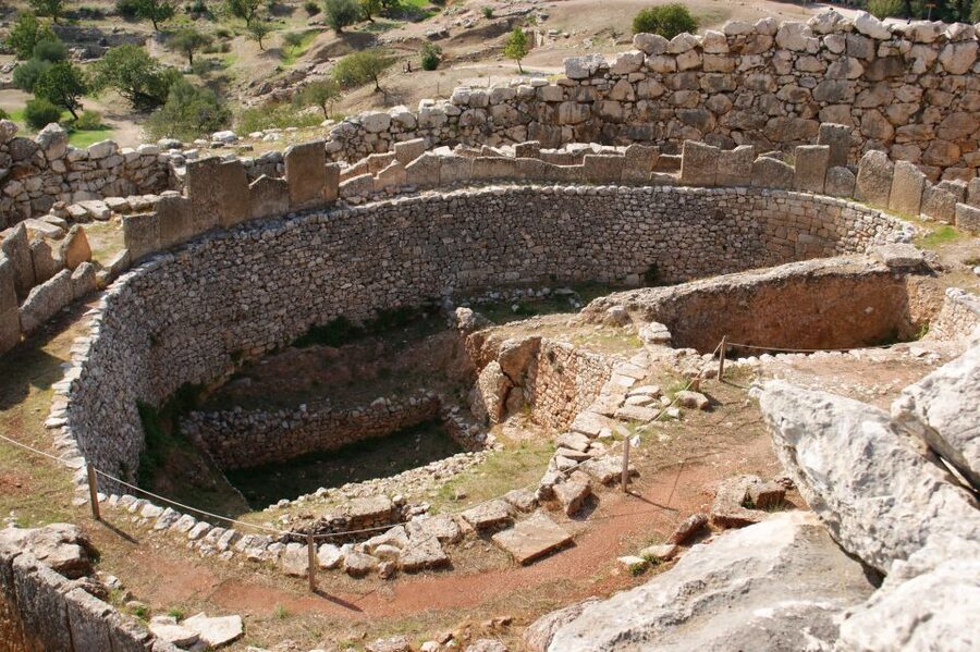 4-Day Tour of Mycenae, Epidaurus, Olympia, Delphi & Meteora - Who This Tour Suits Best, and Who Should Rethink It