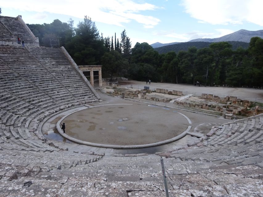 4-Day Tour of Mycenae, Epidaurus, Olympia, Delphi & Meteora - Day 2: Olympia Stadium, Museum Highlights, and the Rio-Antirrio Crossing to Delphi
