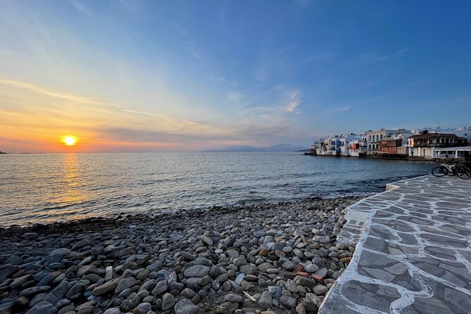 4 Hour Private Island Tour in Mykonos - Mykonos in a day - How the route sets you up: town drive-by first