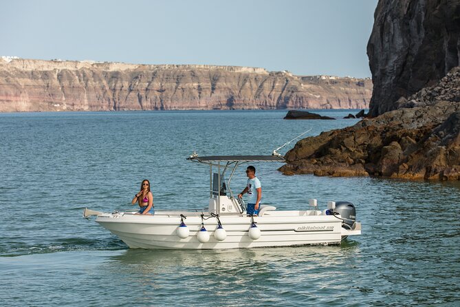 5 Hours Boat Rental in Santorini - A flexible 5-hour route through the Santorini caldera