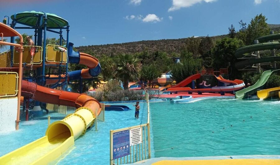 Acqua Plus Water Park Admission with Optional Transfer - A full-day plan with 08:00 pickup and a 17:00 finish