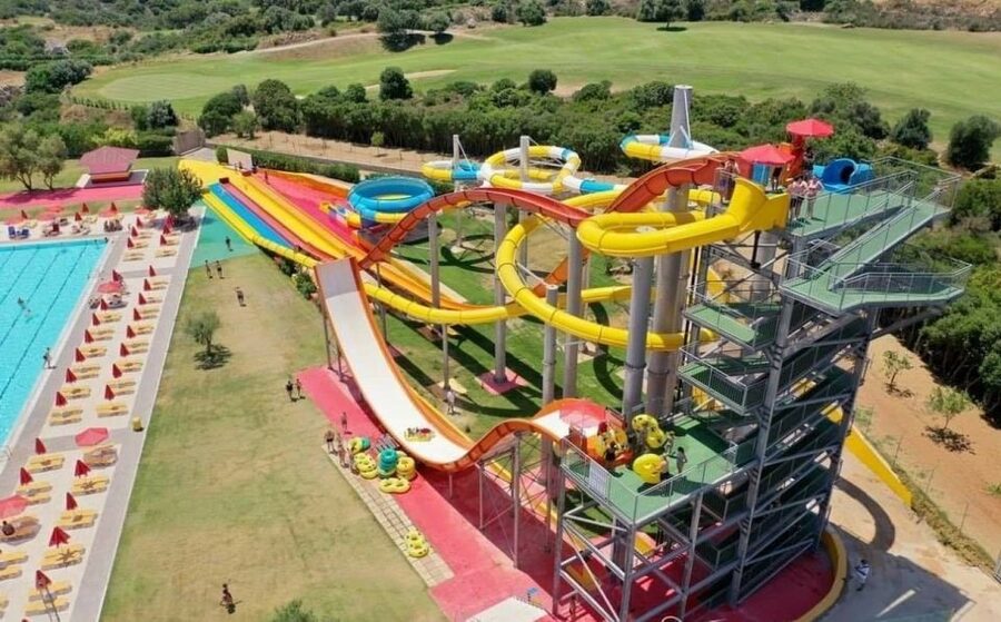 Acqua Plus Water Park Admission with Optional Transfer - Sunbeds, umbrellas, and staying comfortable in full Crete sun