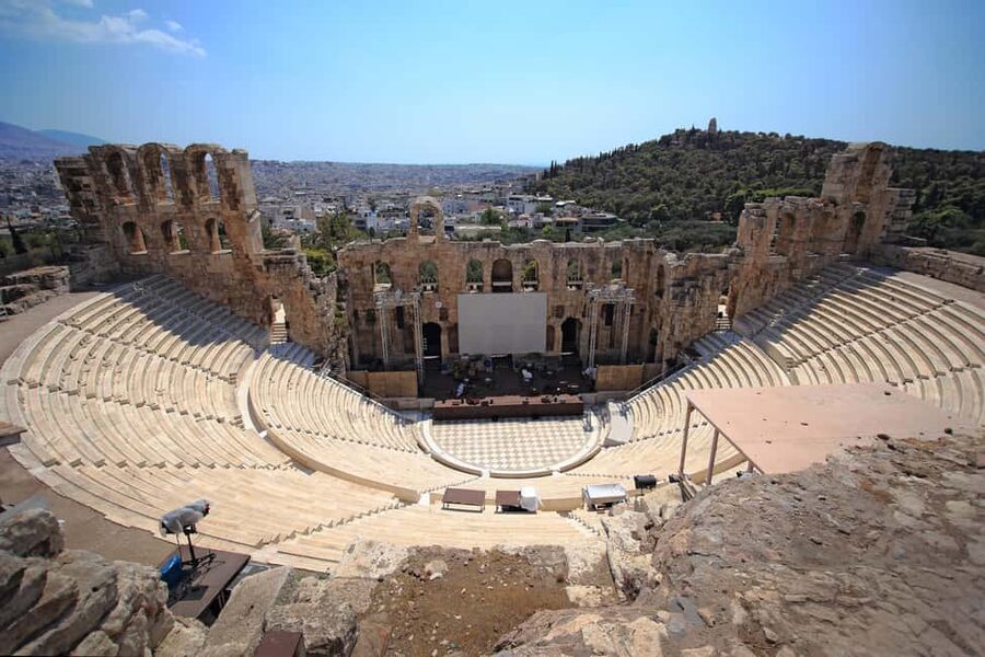 Acropolis and Parthenon: Guided Tour in Italian with Skip-the-Line Ticket - Temple of Athena Nike and the walk to the Parthenon
