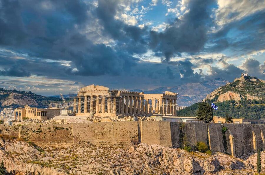 Acropolis and Parthenon: Guided Tour in Italian with Skip-the-Line Ticket - Italian storytelling, and why it matters even if your language is basic