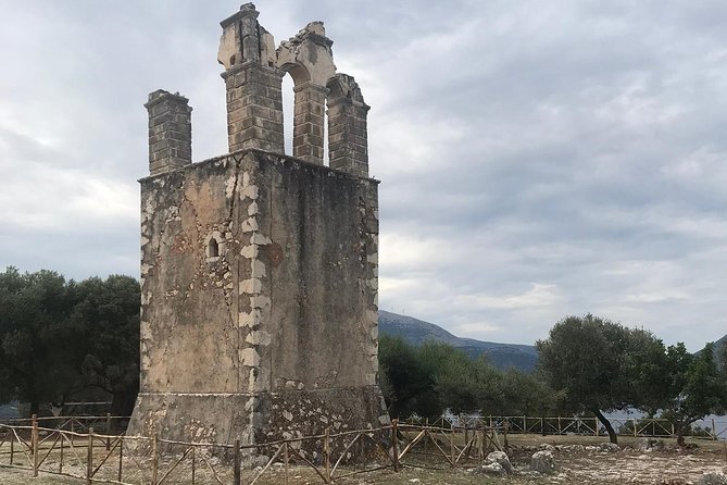 ALL DAY private tour - Kefalonia - Agia Efimia and the Chandler-style walk: quick shopping and photo time