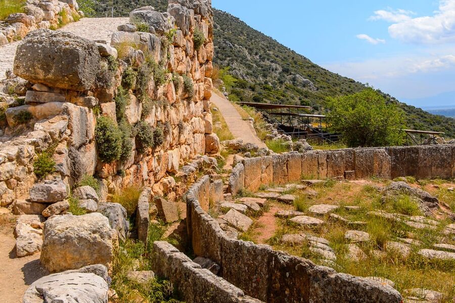 Archaeological Site of Mycenae: E-Ticket with Audio Guide - Museum of Mycenae: frescoes, small finds, and the Bronze Age imagination