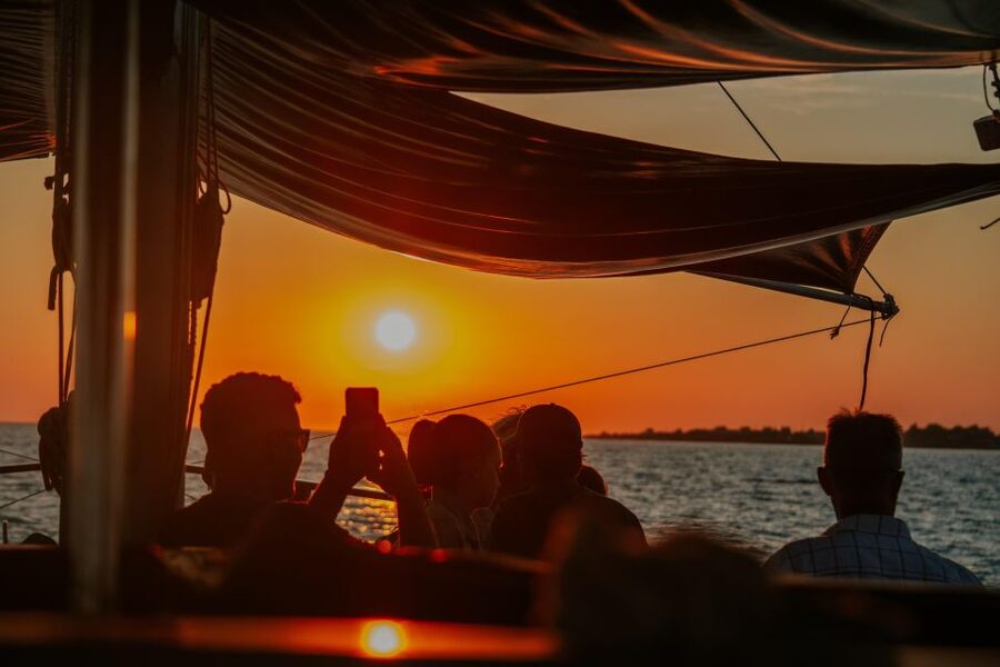 Argostoli: Sunset Cruise with Swim Stops, Dinner, and Wine - Key Things I’d Prioritize on This Cruise