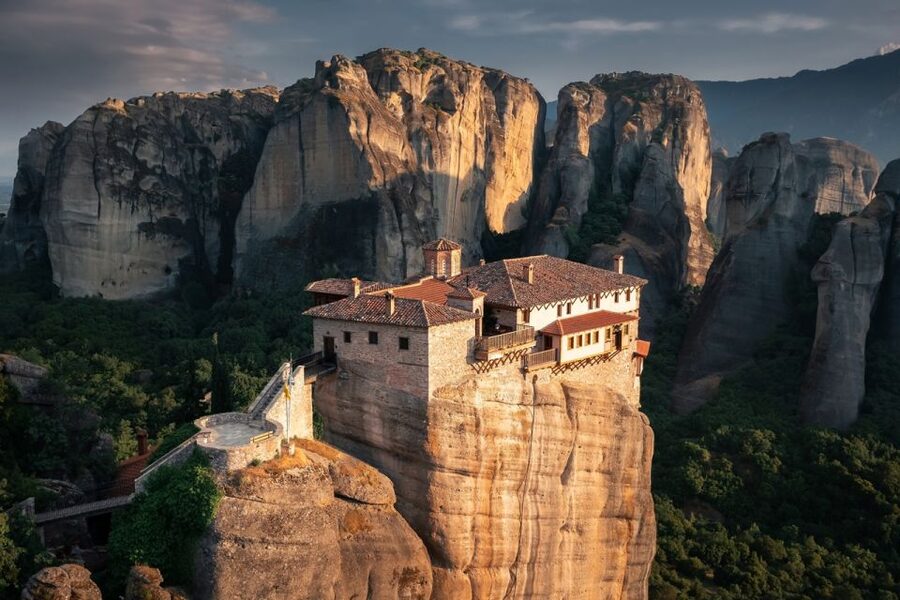 Athens: 2 Days in Meteora with 2 Guided Tours and Hotel Stay - Why this Meteora trip is more than a day trip
