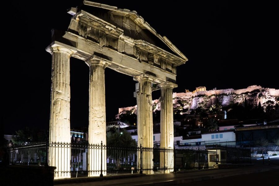 Athens: 2-Hour Highlights Tour by E-Bike After Sunset - Hadrian’s Arch, Parliament area, and the monuments between