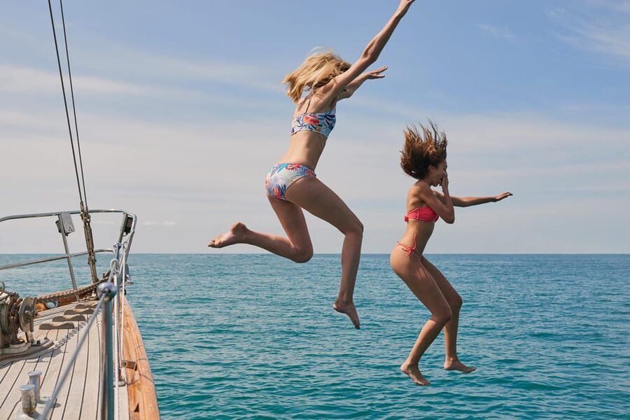 Athens: 3-Hour Sunset Cruise with Swim Stop, Snacks & Drinks - Setting Sail at Marina Zea, Pier E (CALYPSO)