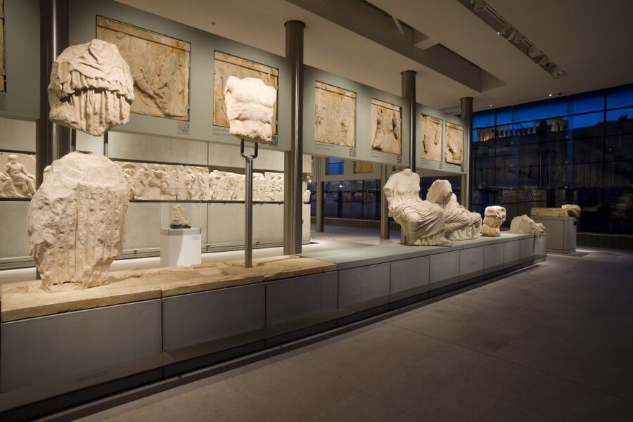 Athens: Acropolis Museum Ticket with optional Audio Guide - When to Go: Opening Hours and Picking the Right Timing