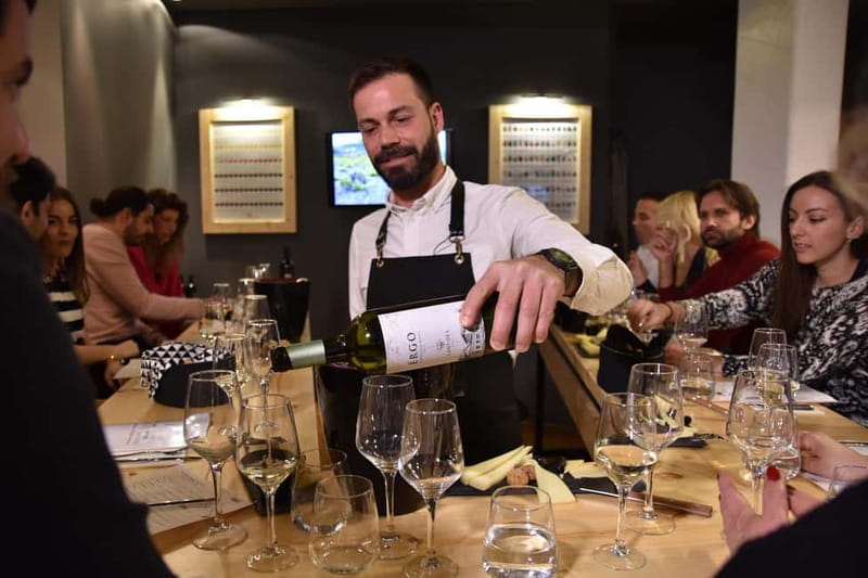Athens: Acropolis Wine Tasting with Cheese and Olives - Before You Go: Age Rules and Food Notes