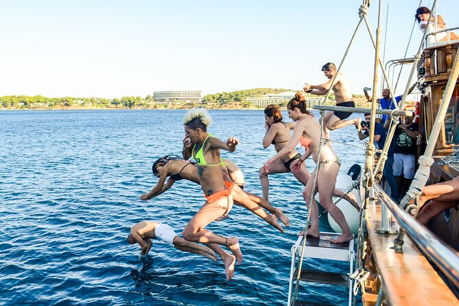Athens: All Day Cruise to Agistri Moni Aegina with Lunch & Drinks - Lunch, Drinks, and Snacks on Board: Where the Cruise Really Scores
