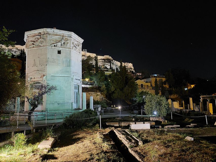 Athens: City Highlights Nighttime Walking Tour in Spanish - The $28 value: what you get for a short evening