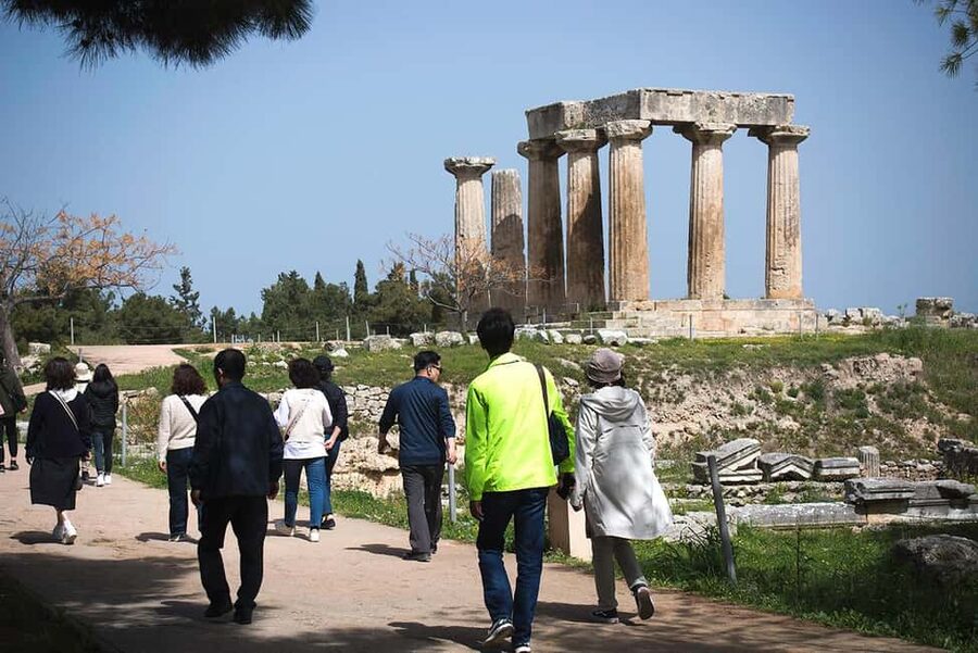 Athens: Corinth Canal, Mycenae & Nafplio Premium Guided Tour - Lunch in the Mycenae village: convenient, not a gourmet gamble