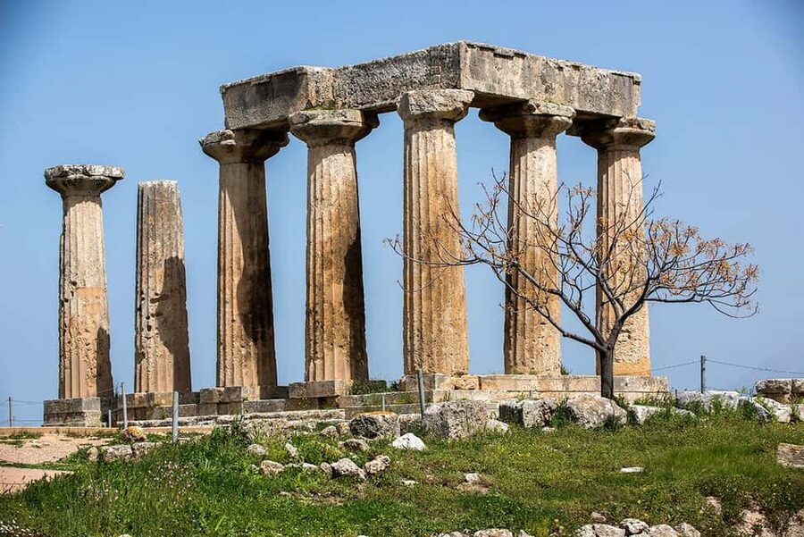 Athens: Corinth Canal, Mycenae & Nafplio Premium Guided Tour - Comfort and timing: how the bus day keeps you sane