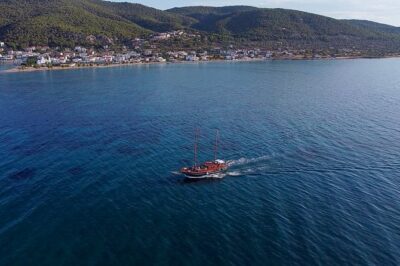 Athens Day Cruise: 3 Islands Tour in the Saronic Gulf with Lunch