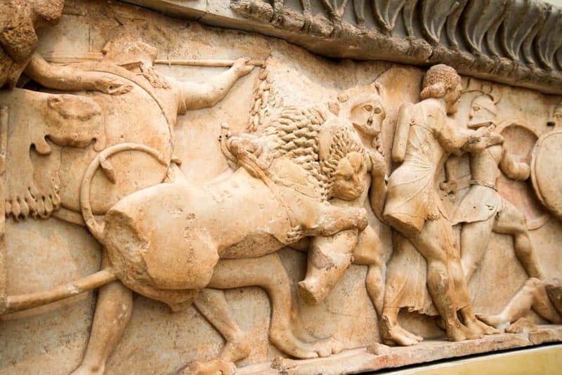 Athens: Delphi and Arachova Day Trip with Guide - Price and Value: Why Around $34 Can Be a Smart Deal