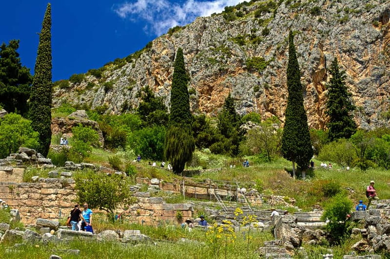 Athens: Delphi Day Tour with Museum & Arachova Village Visit - Who should book this Delphi and Arachova day trip