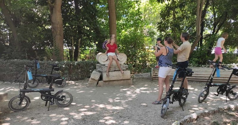 Athens: Discover the City Electric Bike Tour - Anafiotika, Plaka, and the Ancient Agora stretch: scenic rides with real Athens character