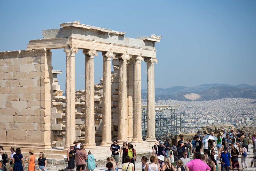 Athens: Early Morning Guided Tour to Acropolis and Museum - Erechtheion and the myth-heavy details you will remember