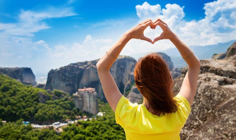 Athens: Full-Day Meteora Tour with Local Guide & Greek Lunch - Lunch at a local restaurant, or Kalambaka on your own