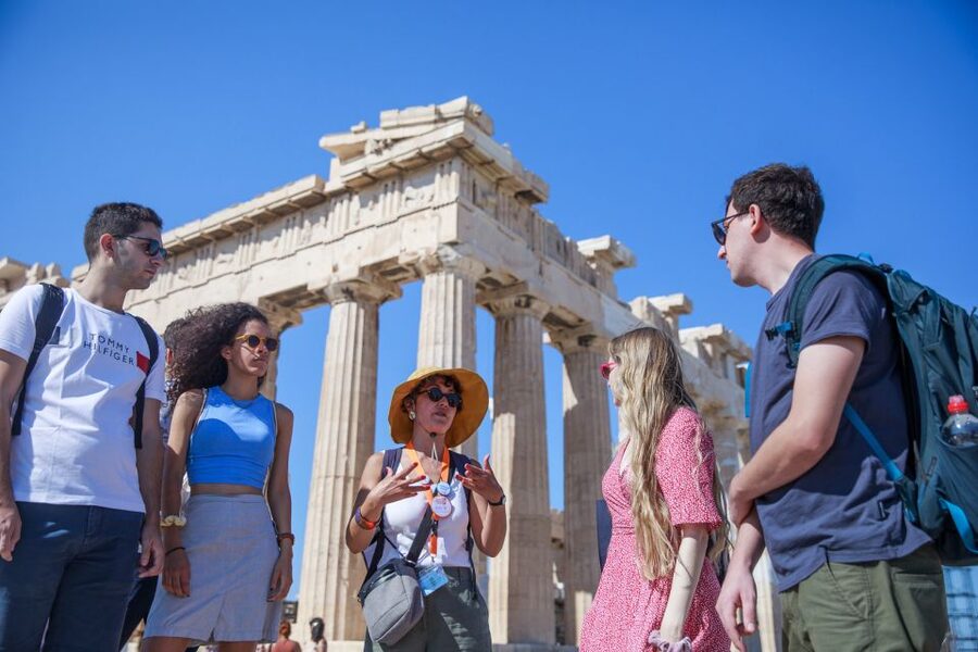 Athens: Highlights and Acropolis Guided Tour - Plaka streets, the Melina Merkouri portrait, and a more local Athens