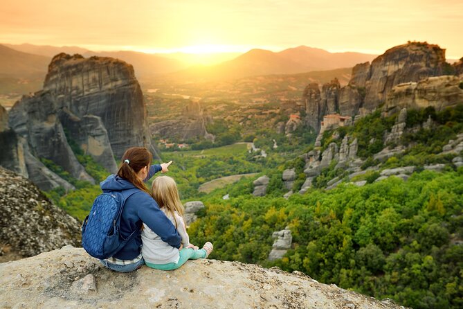 Athens: Meteora Monasteries, Caves & Coastal Stopovers with Lunch - Leaving Athens: Larissis Station, 8:00 AM, and a 4+ Hour Drive