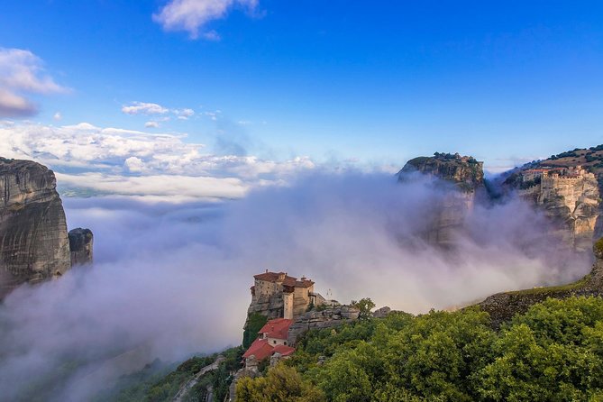 Athens: Meteora Monasteries, Caves & Coastal Stopovers with Lunch - Kastraki Lunch Stop: Real Greek Food, Real Timing
