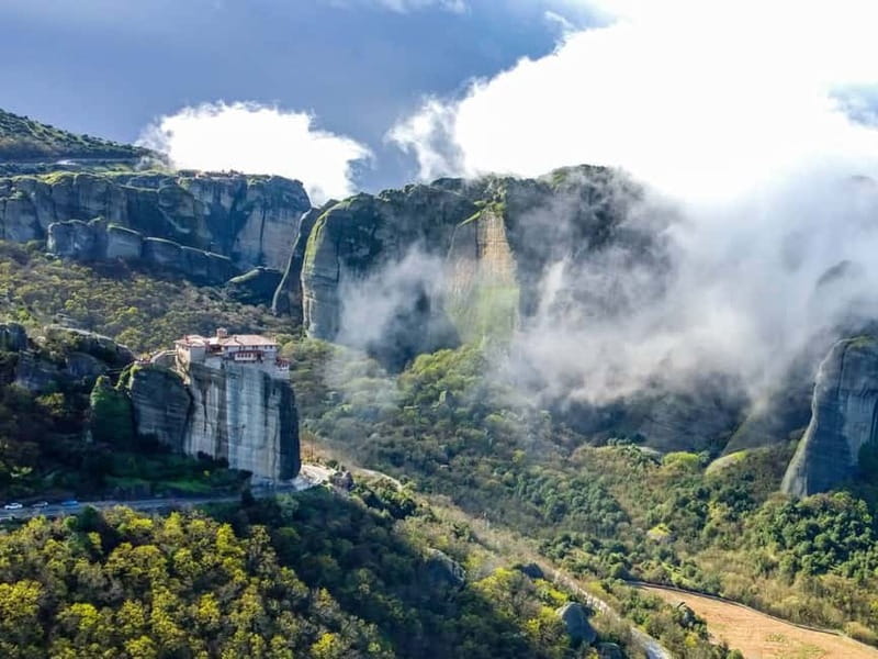 Athens: Meteora Monasteries Day Trip with Caves and Lunch - Lunch Reality Check: Choice Is Great, Quality Varies