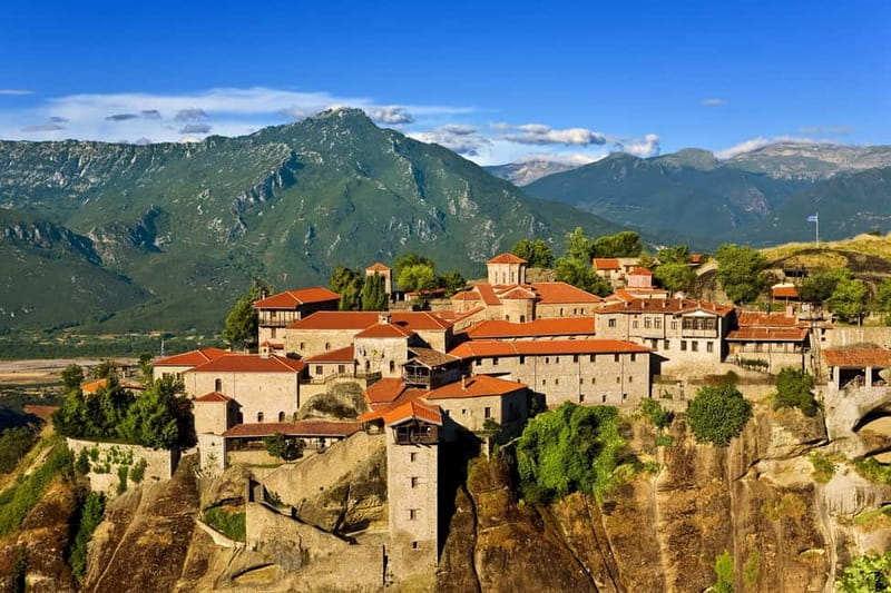 Athens: Meteora Monasteries, Hermit Caves & Seaside Escapes - Kastraki time and the optional lunch that can be either great or rushed
