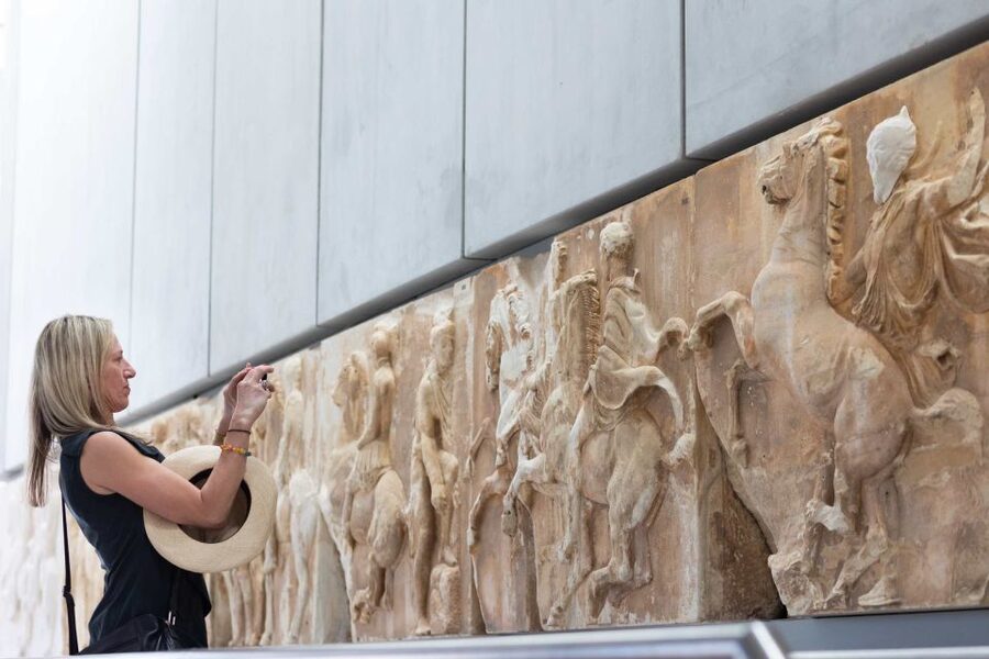 Athens: Panoramic Tour with Guided Acropolis & Museum Visit - The guide makes the difference, and the names are consistent