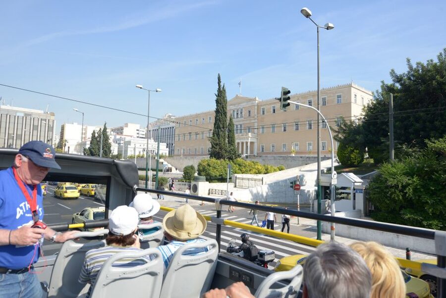 Athens, Piraeus, and Coastline: Blue Hop-On Hop-Off Bus - Green Line (Vouliagmeni: Beaches, Byzantine Stops, and Thermal Baths