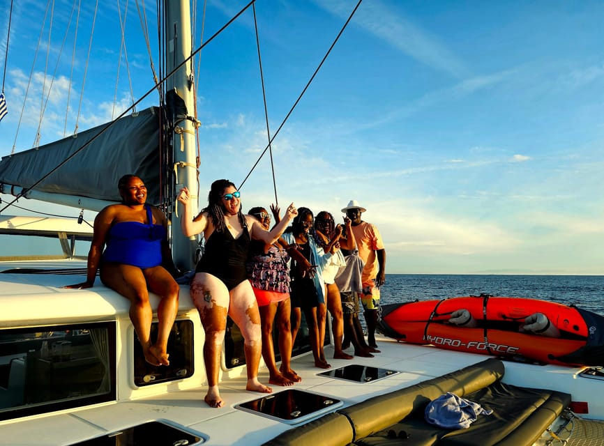 Athens: Riviera Catamaran Tour with Fresh Meal and Drinks - Should you book this Athens Riviera catamaran?