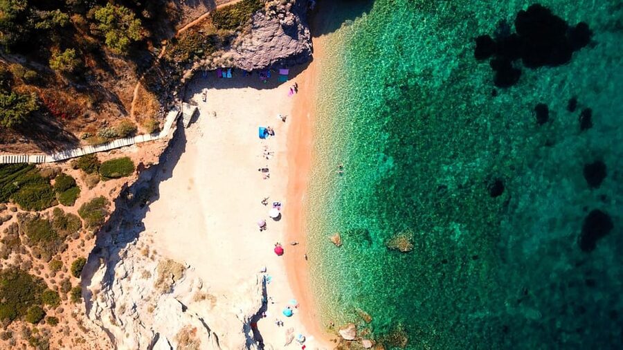 Athens Riviera: Poseidon Temple & Lake Vouliagmeni Day Tour - Packing list for Poseidon Temple plus beach and thermal lake
