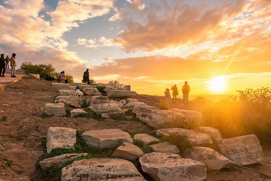 Athens Riviera: Poseidon Temple & Lake Vouliagmeni Day Tour - Getting started at Patisserie Artemis and how the van day works
