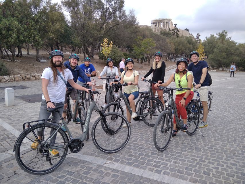 Athens: Sunset Bike Tour - Psirri coffee streets and Plaka souvenir browsing