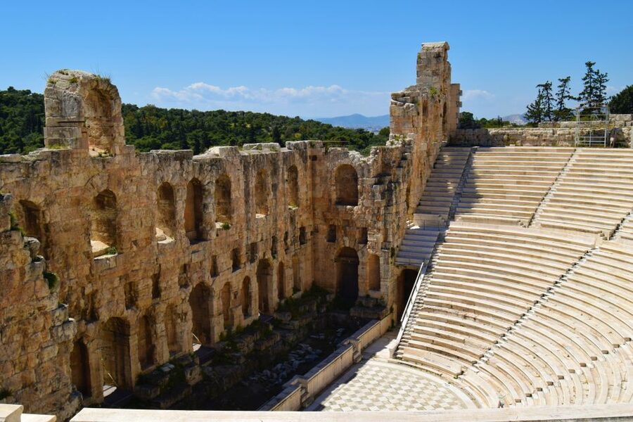 Athens: The Acropolis Guided Walking Tour in Dutch - Propylaea: the monumental gate to the Parthenon complex
