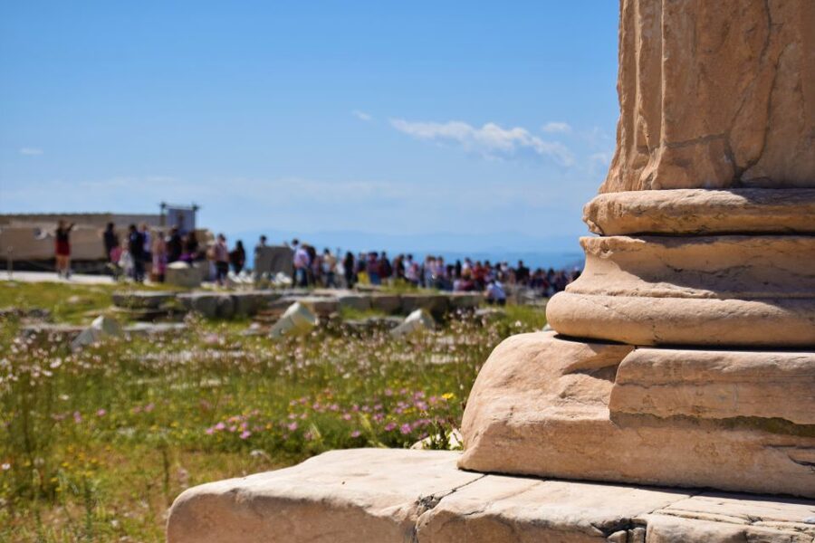 Athens: The Acropolis Guided Walking Tour in German - Price and value: what $95 buys you on the Acropolis