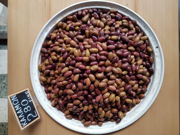Athens: The Classic Food Tasting Tour - Iconic Savory Tastings: Olive Oil, Olives, Rusks, Wine, and More