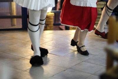 Traditional Greek Show in Plaka with Dinner