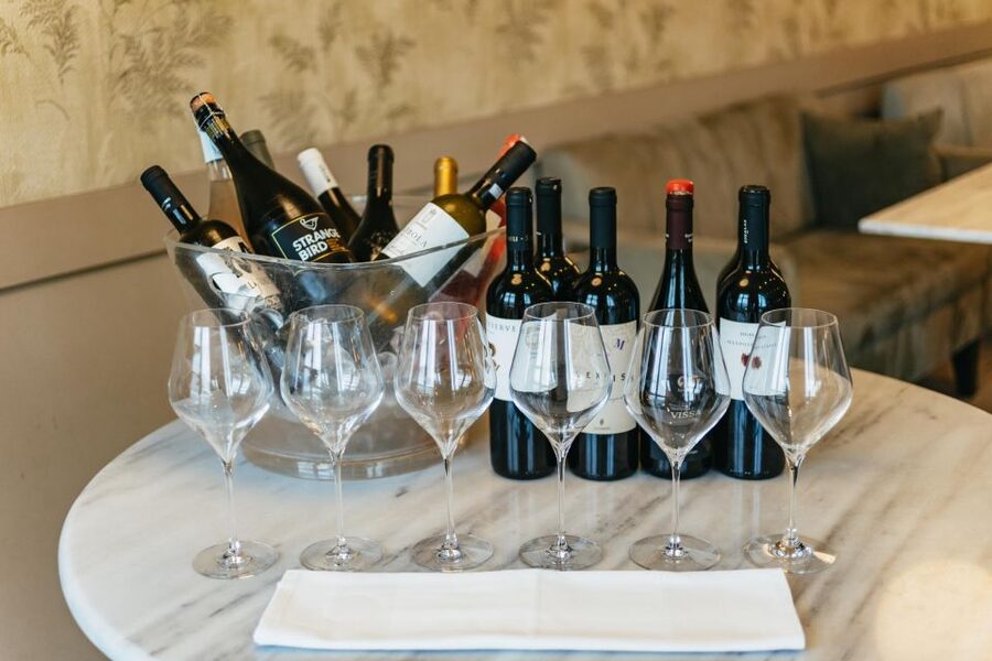 Athens: Wine Tasting with a Sommelier under the Acropolis - Your wine flight: rare grapes from handpicked local wineries