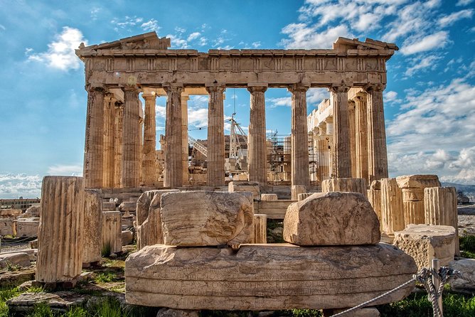 Beat the Heat Acropolis Tour - Small group - Hearing the Stories Clearly, Even When It Gets Busy