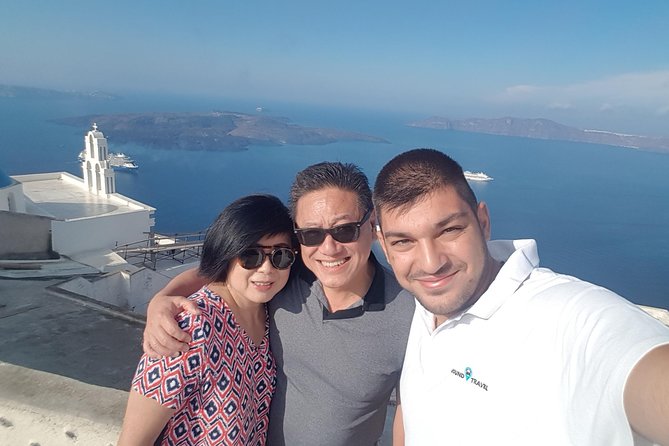 Best of Santorini Customized Private Tour - How the pickup and private ride set the tone