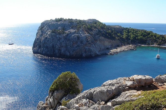 Boat Trip to Anthony Quinn, Kallithea & Traganou Bays - Kallithea Bay (about 10:40): snorkeling and that cave-water mood