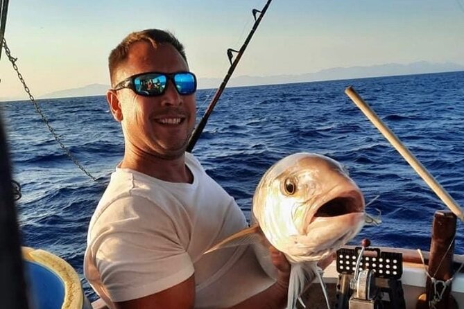 Captain Manolis Fishing with barbecue on the boat - Key things to know before you go