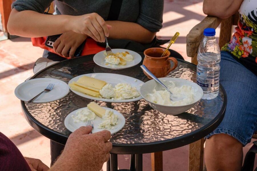 Chania: 7 Villages of Apokoronas Tour with Lunch - The lunch at a kafeneio: the finish that makes sense