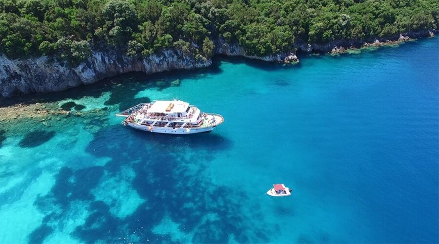 Corfu: Day Cruise to the Blue Lagoon with Visit to Syvota - Boat comfort, crowd levels, and where to sit