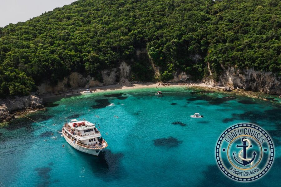 Corfu: Day Cruise to the Blue Lagoon with Visit to Syvota - Crew, service, and the onboard bar reality